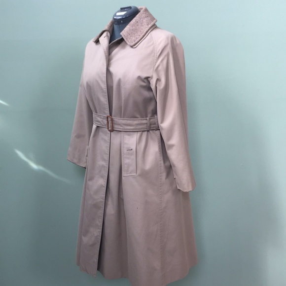 Vintage Burberry Tan Trench Coat Size 12 Extra Long / Belt Included - Picture 3 of 8
